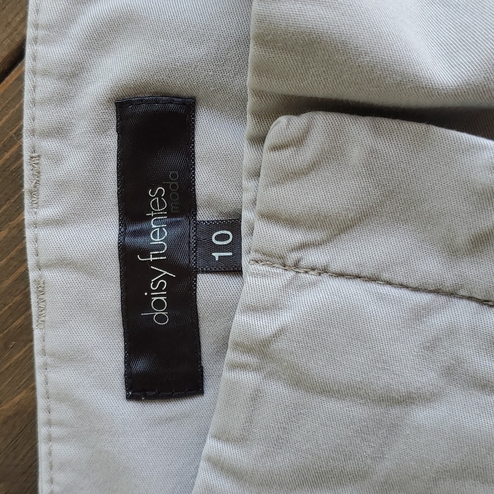 Daisy Fuentes Capris